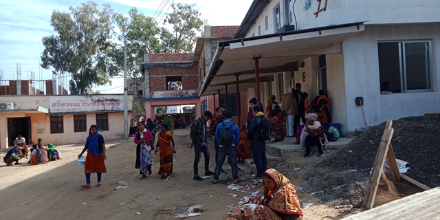 राजविराजस्थित गजेन्द्रनारायण सिंह अस्पताल परिसर ।