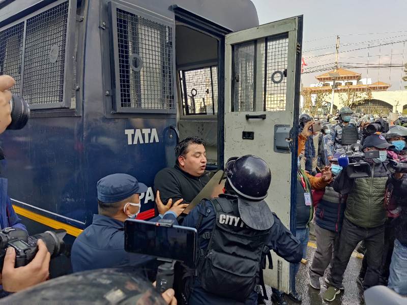 Arrest 4
