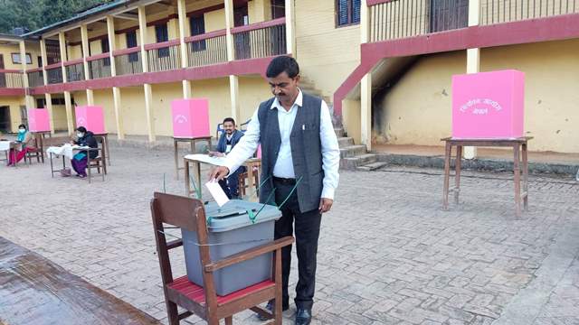 Photo20221120Election-10