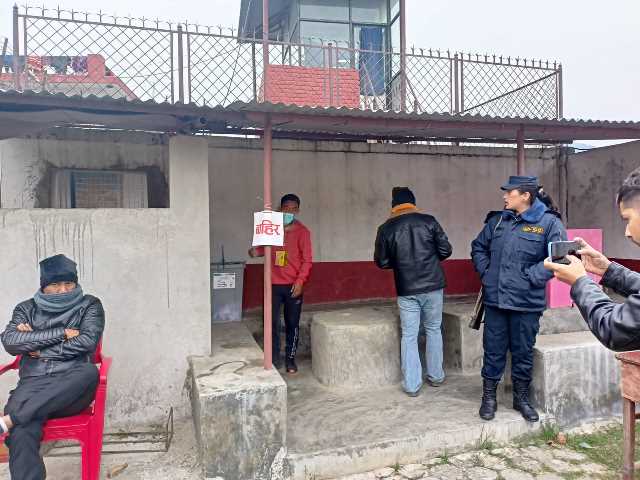 Inmates of District Jail, Tanahu participating in the polling.