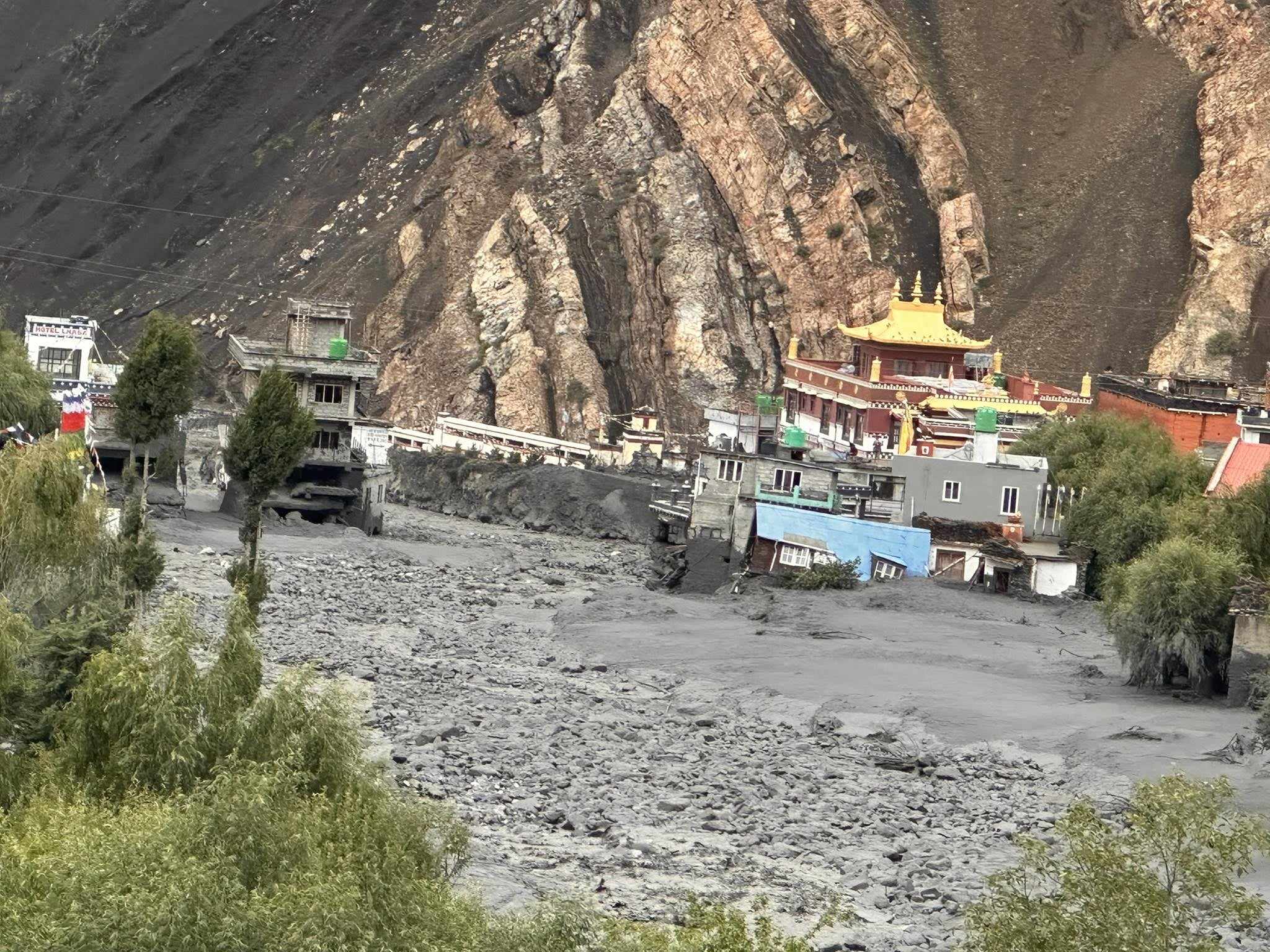 Kagbeni Mustang Badi le Bitanda (4)