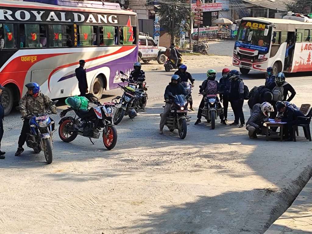 Photo_080-8-6_Dhading